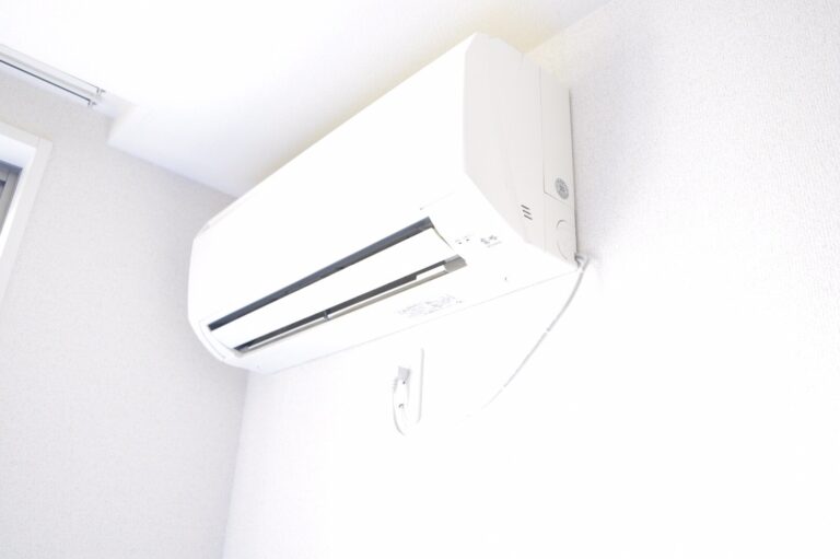 家庭用の壁掛けエアコン